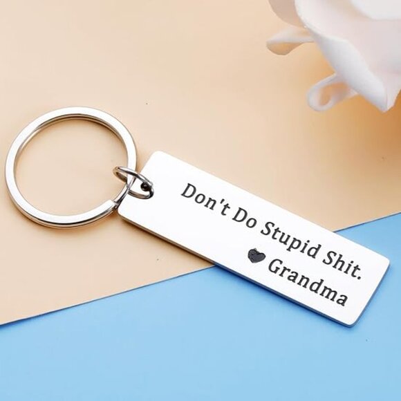 Keychain - Don;t do Stupid Sh*t, Love Grandma - Bag charm - Picture 3 of 4